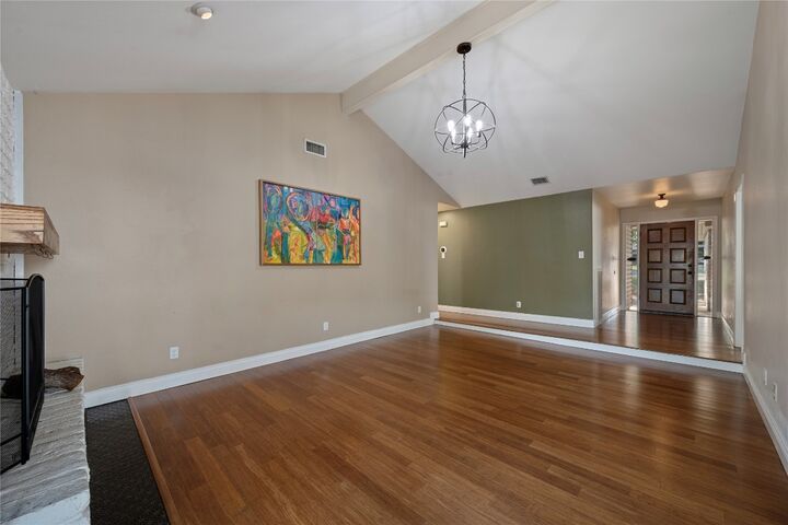 Property Photo:  9424 Shady Oaks Drive  TX 78729 