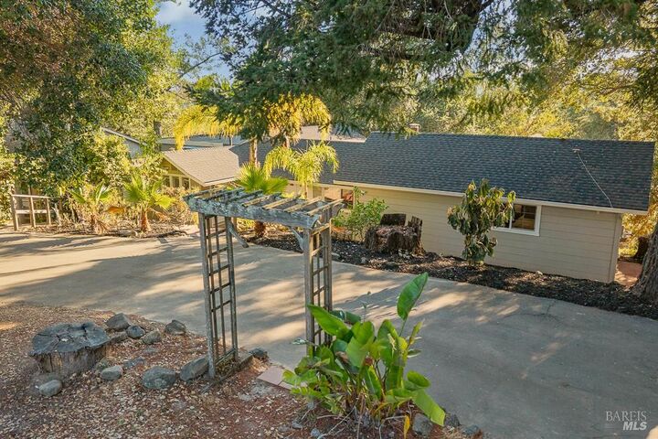 Property Photo: 2801 Gravenstein Highway CA 95472