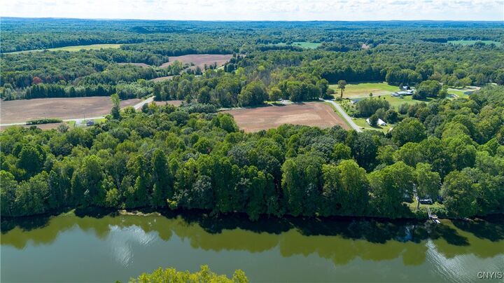 Property Photo: 36 Whitewood Tract NY 13135