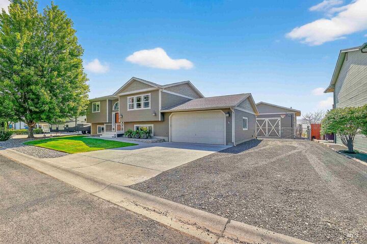 Property Photo:  1810 Birch Drive  ID 83501 