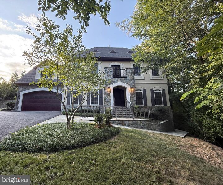 4621 24th Road N  Arlington VA 22207 photo