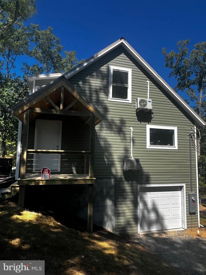15 Hilltop Street  Berkeley Springs WV 25411 photo