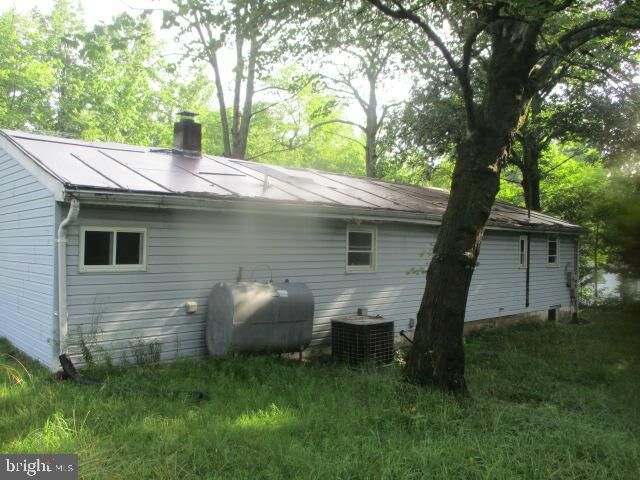 Property Photo:  1915 Arundel Road  MD 21122 