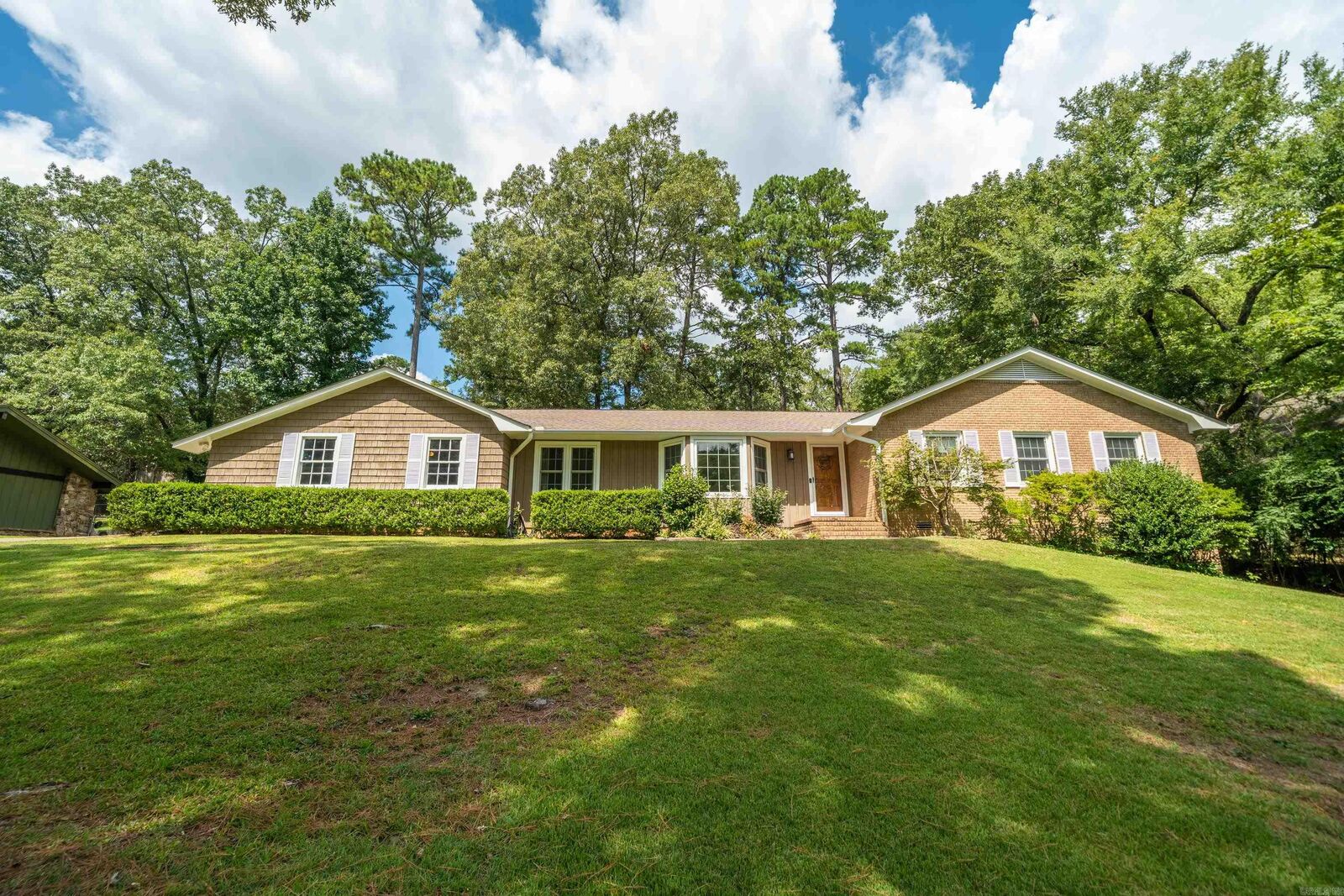 Property Photo: 107 Leslie St AR 71901