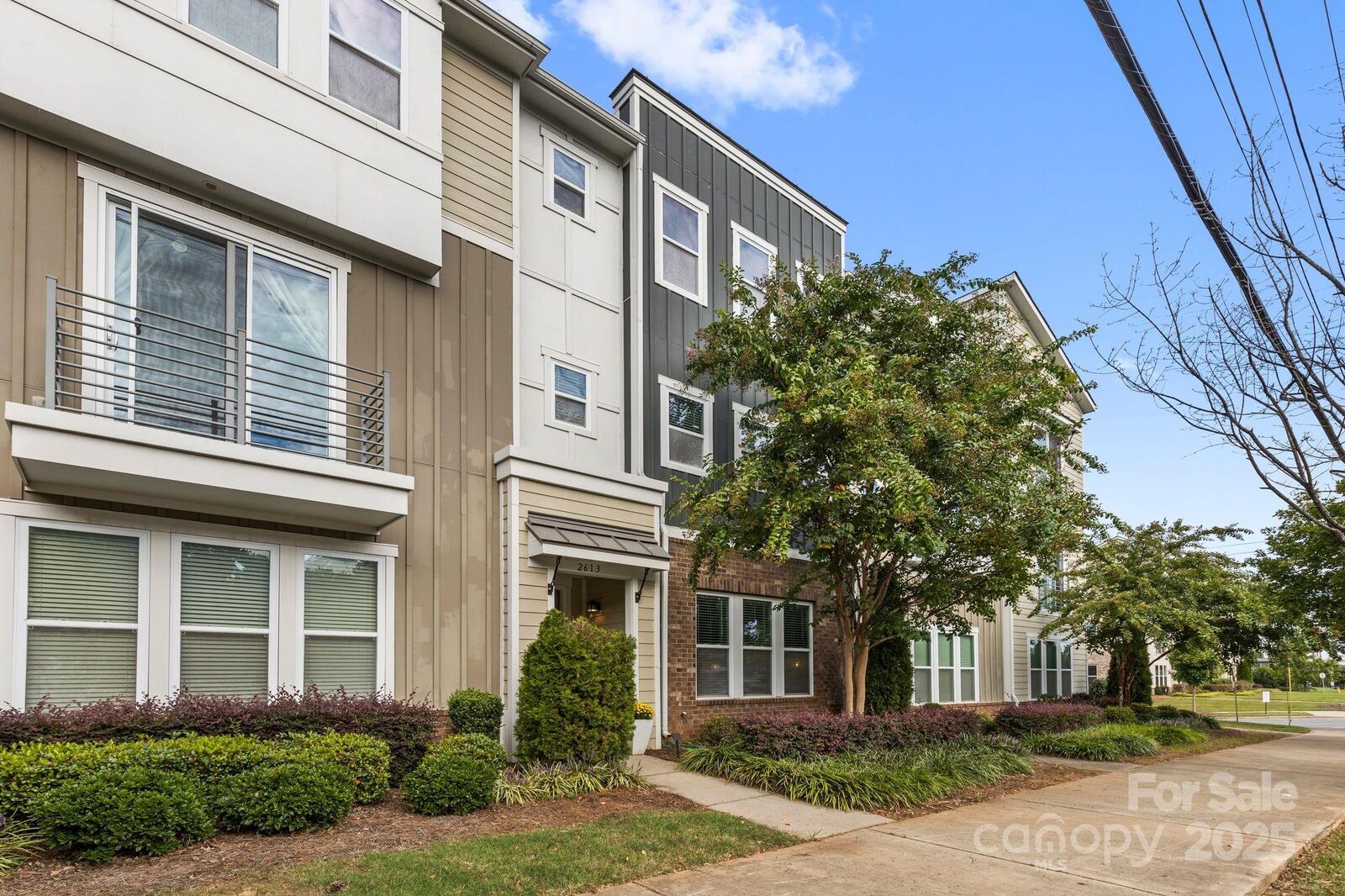 Property Photo: 2613 Statesville Avenue NC 28206
