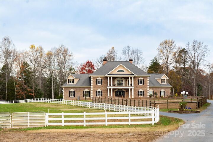 10600 Archer Road  Davidson NC 28036 photo