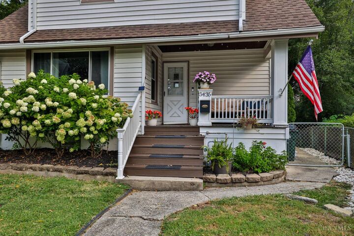 Property Photo: 5435 Roseland Mound OH 45212