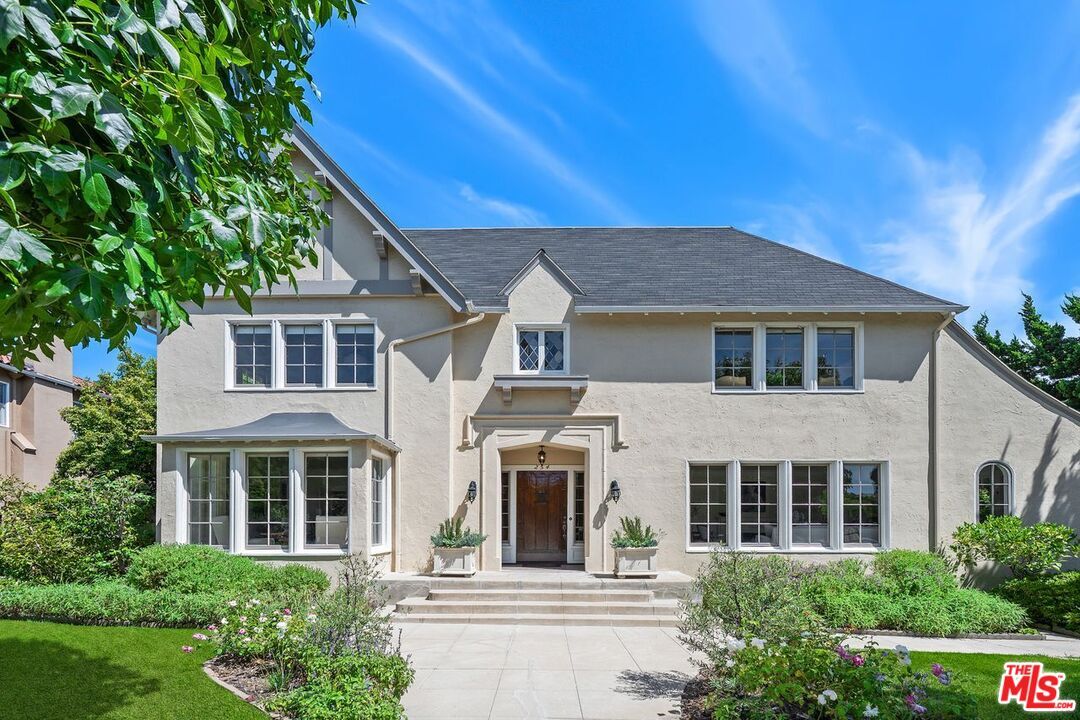 Property Photo:  254 Lorraine Blvd  CA 90004 