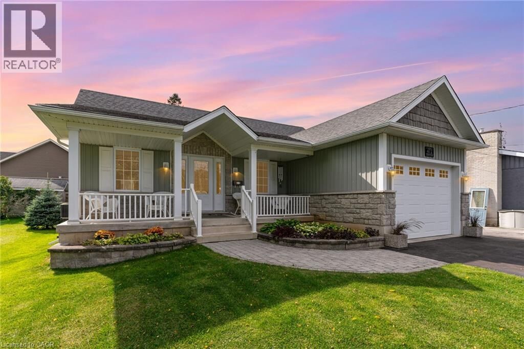 Property Photo:  472 Countess Street South  ON N0G 1R0 