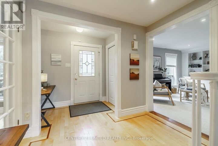 Property Photo: 1542 Champlain Drive ON K9L 1N6