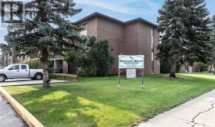 Property Photo:  305 315 Tait Crescent  SK S7H 5L6 