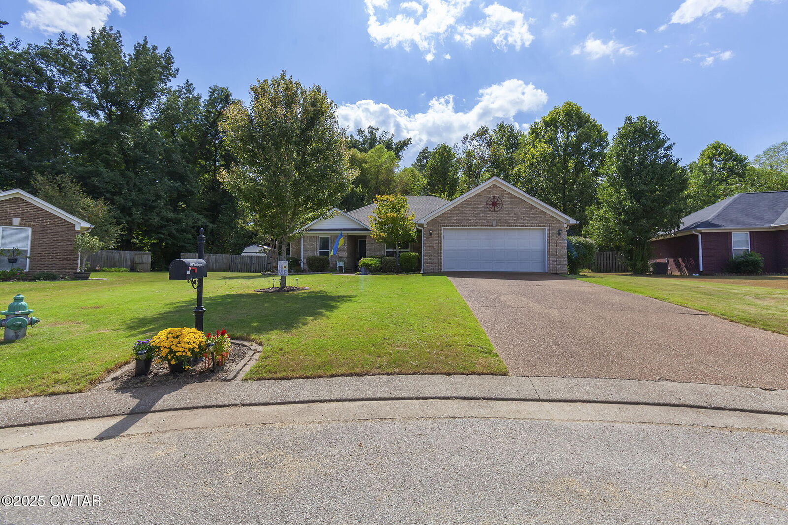 Property Photo: 137 Haddington Cove TN 38355