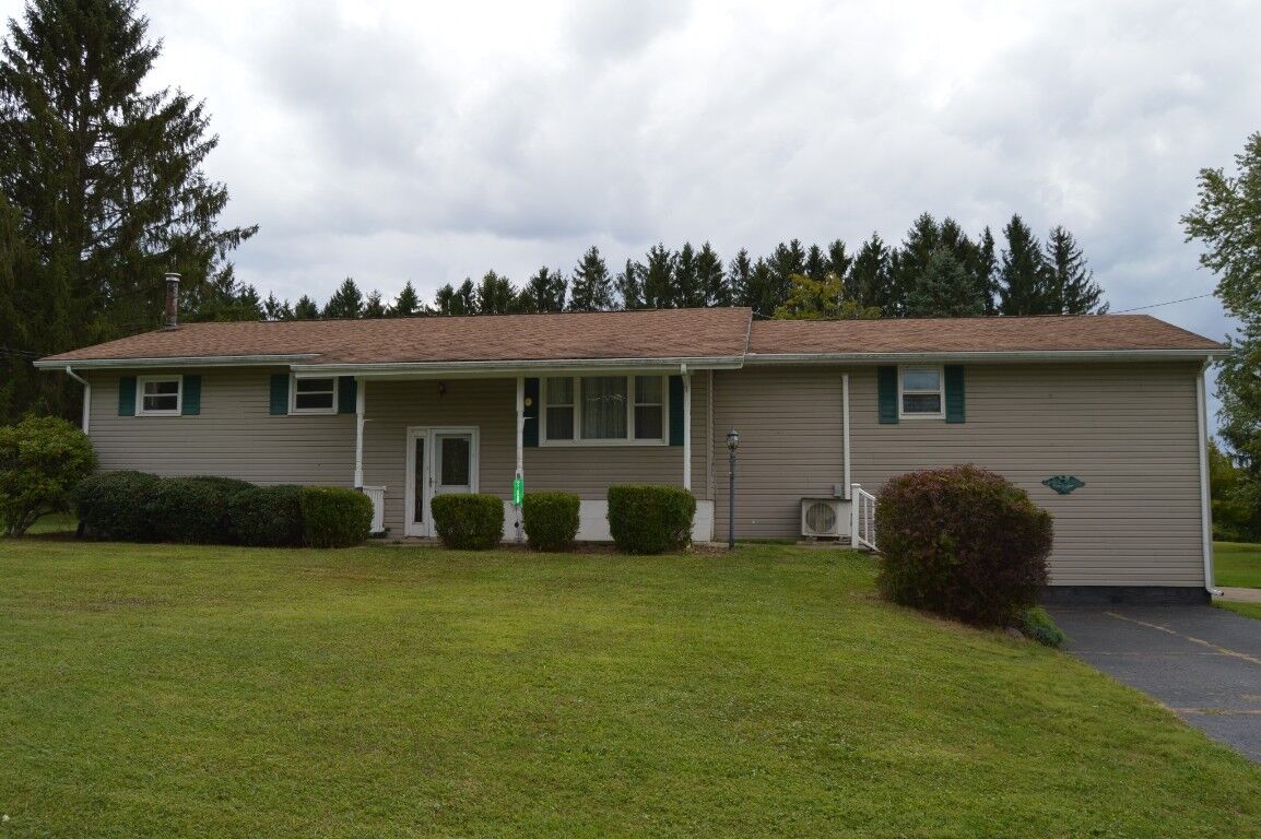 Property Photo: 21850 Vista Drive PA 16433