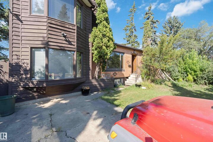 Property Photo: 11026 110 Avenue NW AB T5H 1H9