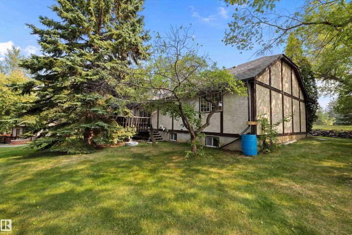 Property Photo: 24119 Twp Road 554 35 AB T8T 1X7