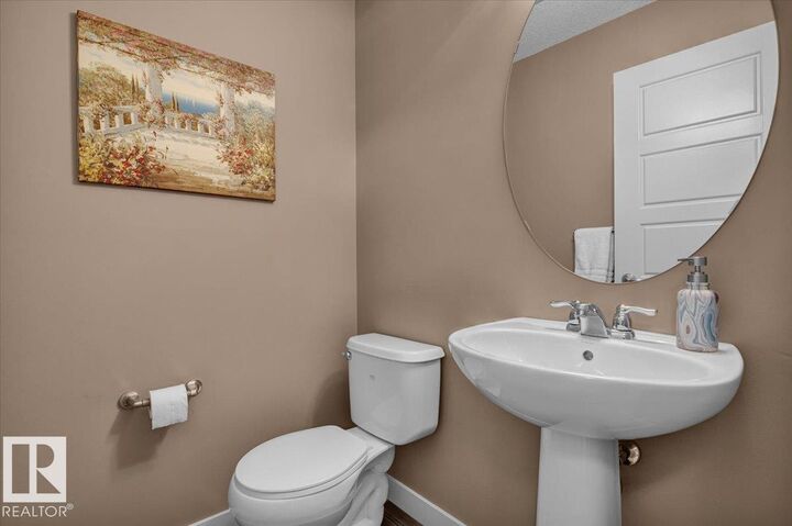 Property Photo: 5264 1A Avenue SW AB T6X 0X1