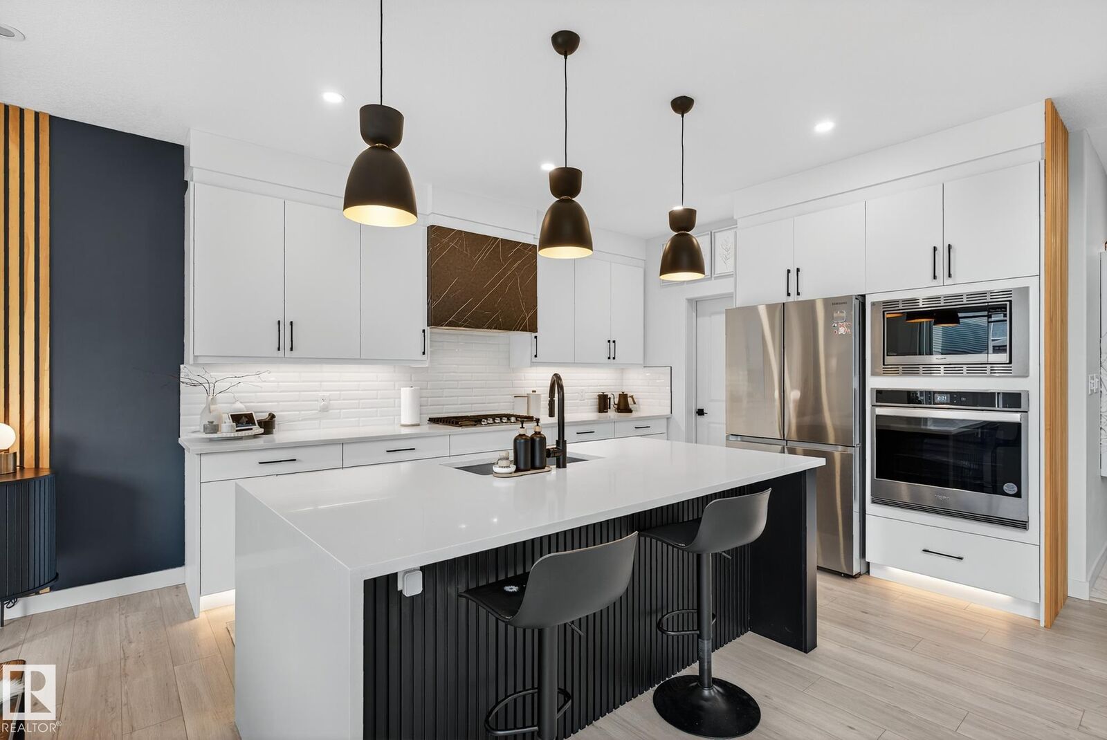 Property Photo: 3316 158 Street SW AB T6W 5A1