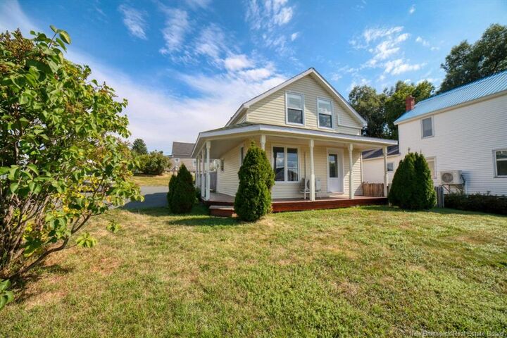 Property Photo:  1109 King  NB E2A 1S3 