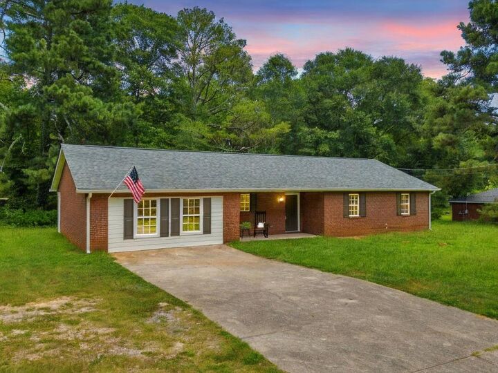 Property Photo: 36 Duncan Road GA 30054
