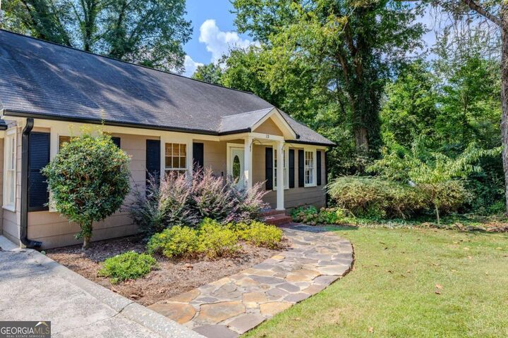 Property Photo: 13 SE Townview Road GA 30161