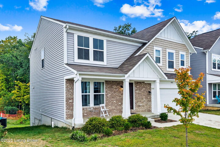 Property Photo:  18076 Bridle Run Dr  KY 40245 