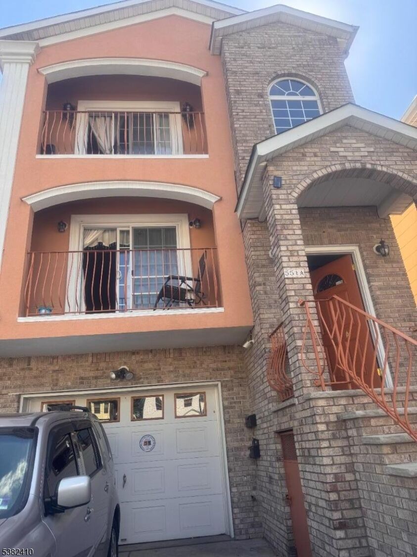 Property Photo: 551 Walnut St 2 NJ 07201
