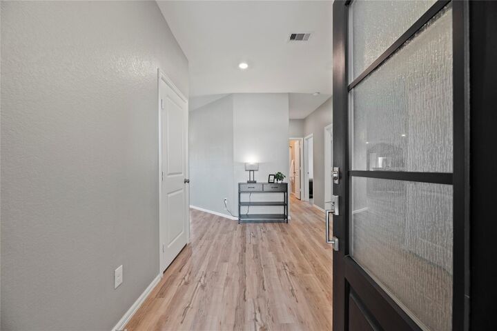 Property Photo: 5204 Rushing Brook Lane TX 77469