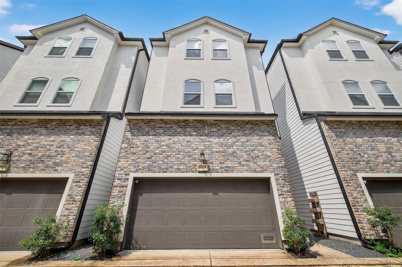 Property Photo:  1624 W 24th Street B  TX 77008 