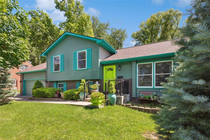 1616 Porter Avenue  Des Moines IA 50315 photo