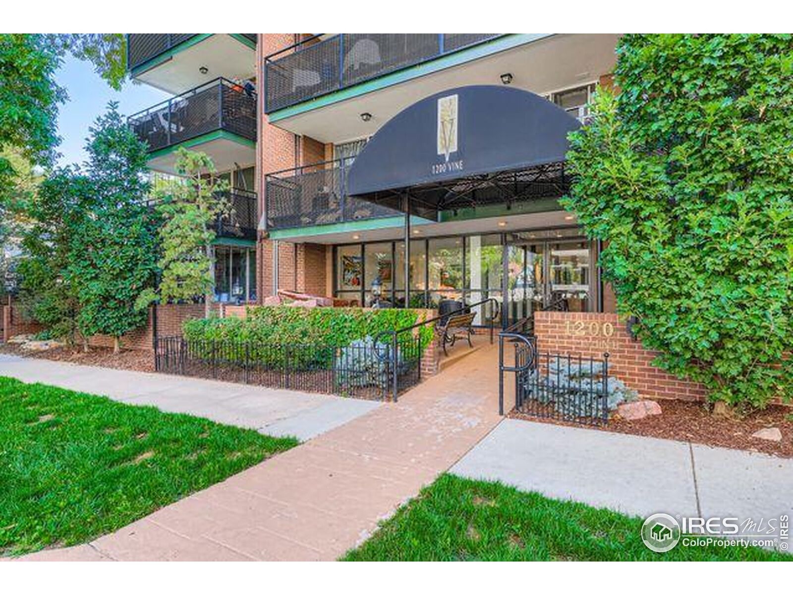 Property Photo: 1200 Vine St 2A CO 80206