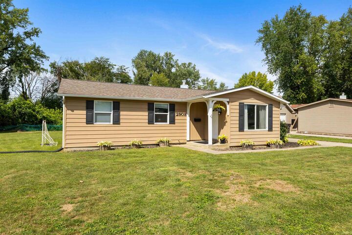 Property Photo:  2908 Pinewood Drive  IN 46809 