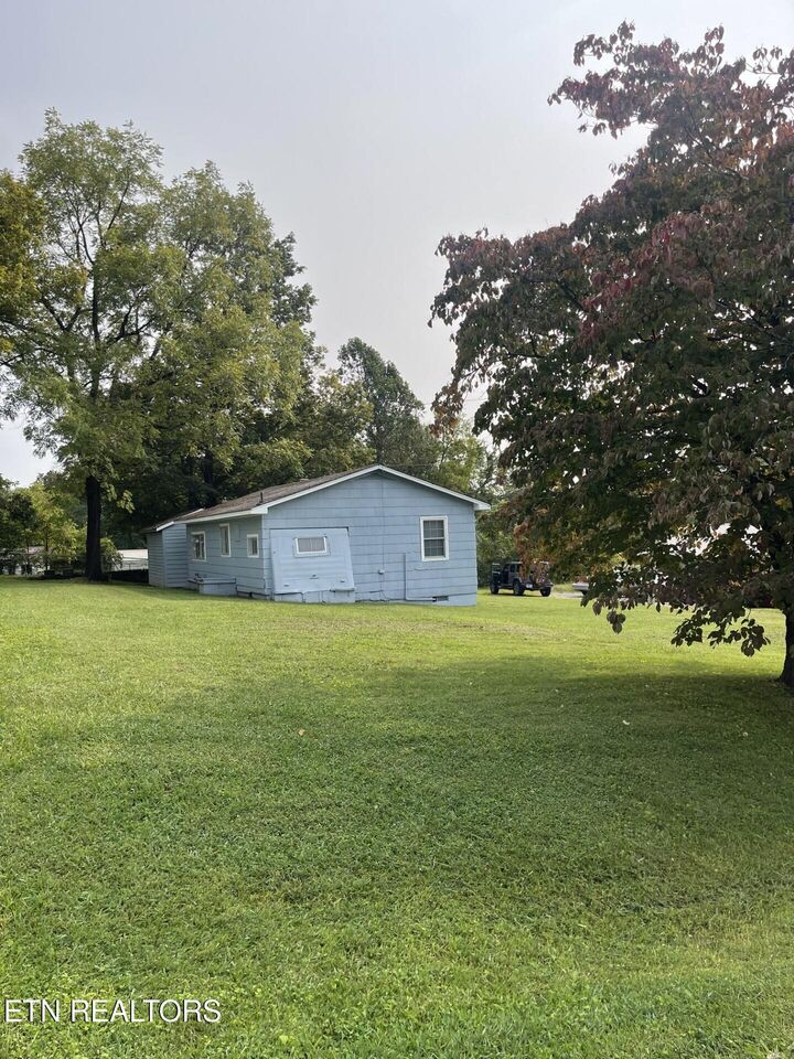 Property Photo: 141 Dogwood Ave TN 38555