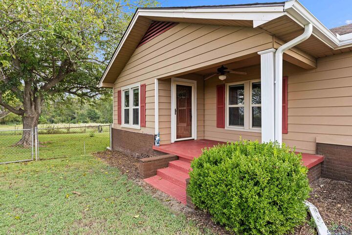 Property Photo: 16152 Fm 1716 TX 75652