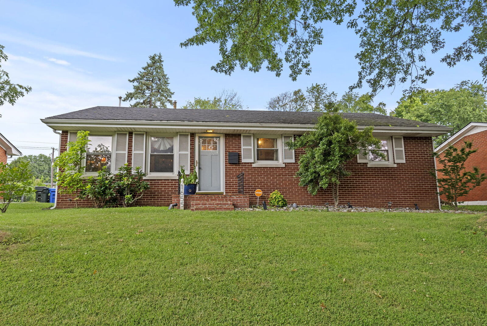 Property Photo:  1655 Kilkenny Drive  KY 40505 
