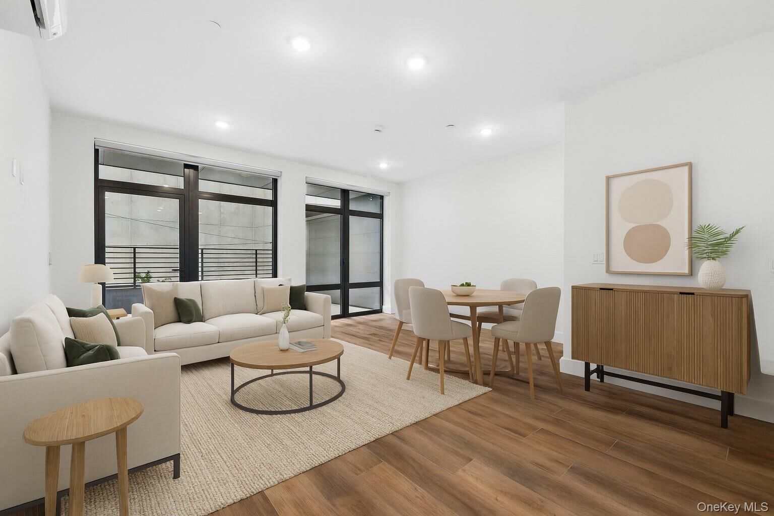 Property Photo:  199 E Post Road 305  NY 10601 