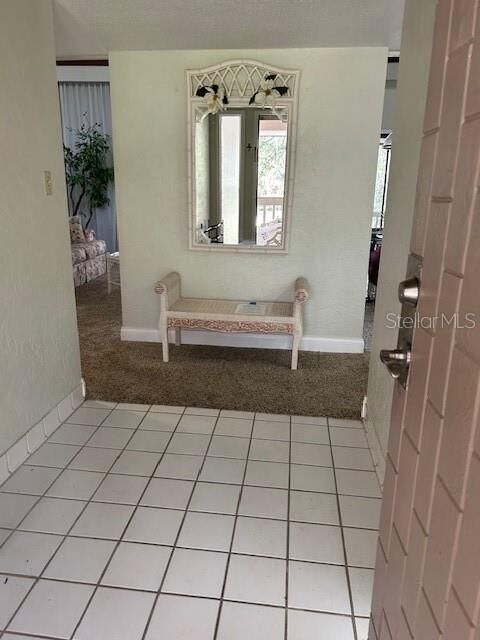Property Photo:  686 Olde Camelot Circle 3275-6  FL 33844 