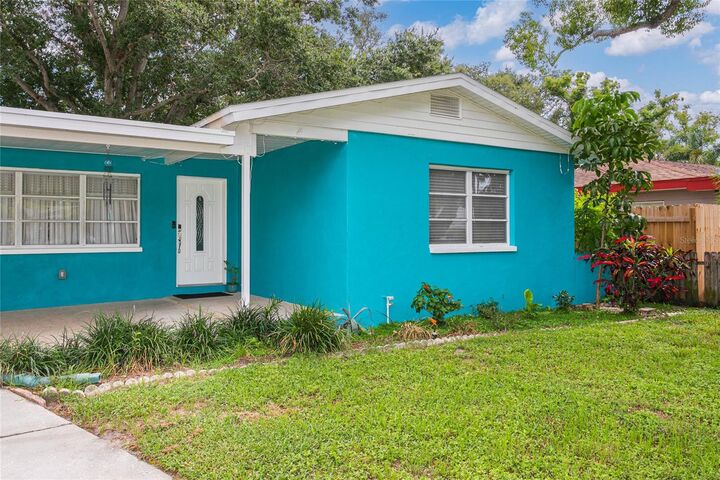 Property Photo:  10474 Kumquat Lane  FL 33772 