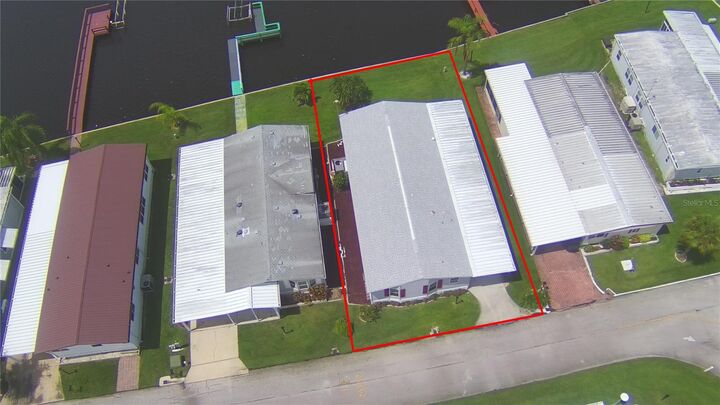 Property Photo: 492 Lakeside Ranch Circle FL 33881