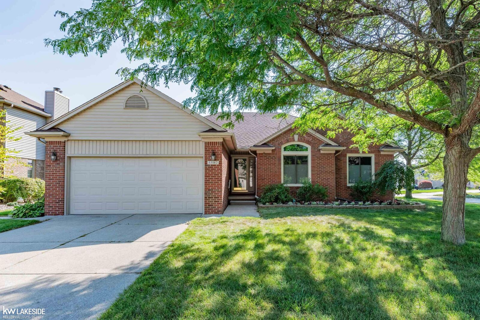 Property Photo: 53162 Elysia Drive MI 48051