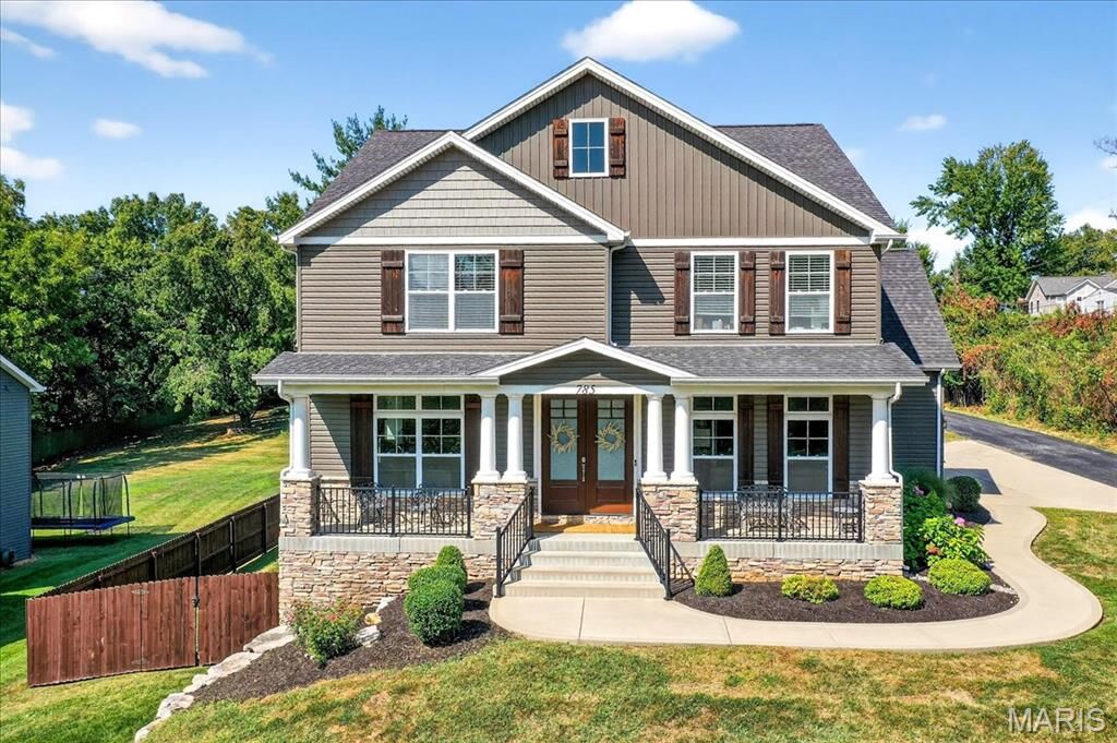 Property Photo: 785 N Ballas Road MO 63122