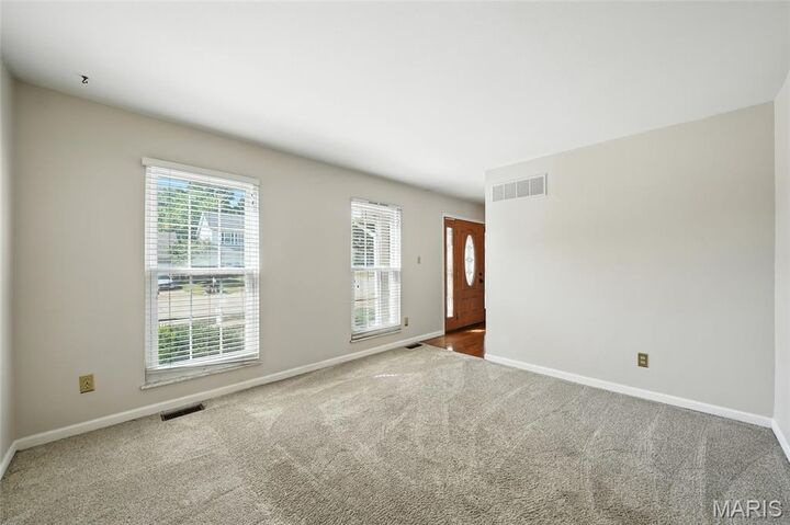 Property Photo: 1043 Oakwood Farms Lane MO 63021