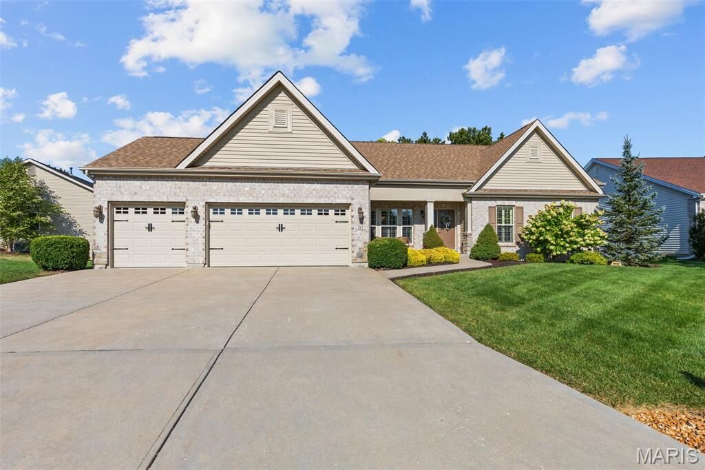 Property Photo: 212 Kingfield Drive MO 63367