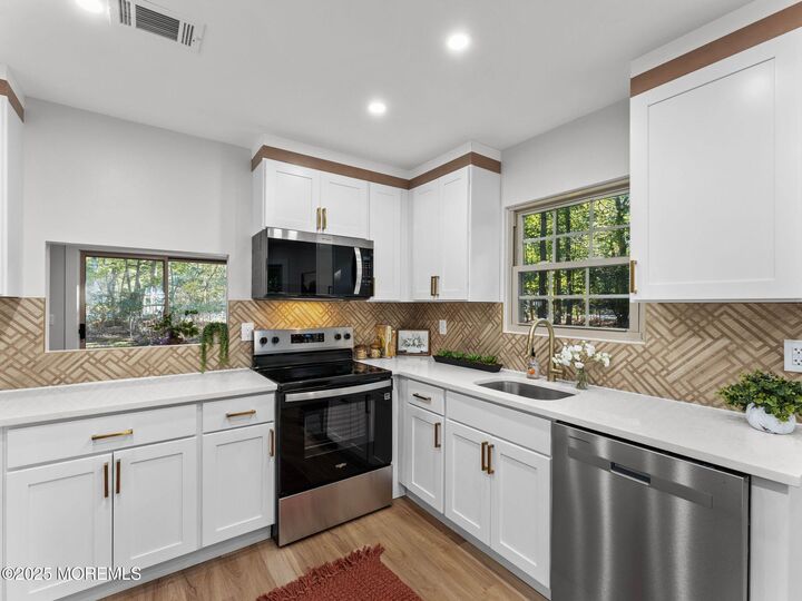 Property Photo:  636 Petunia Lane S  NJ 08759 