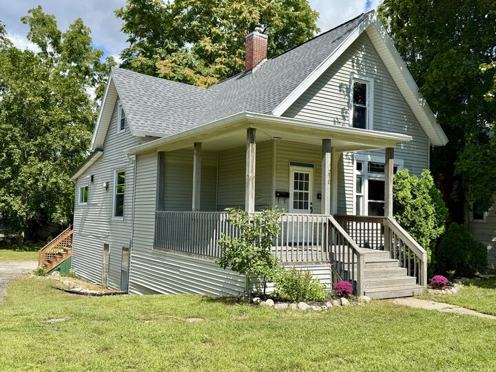 Property Photo: 210 E Washington Street MI 48838