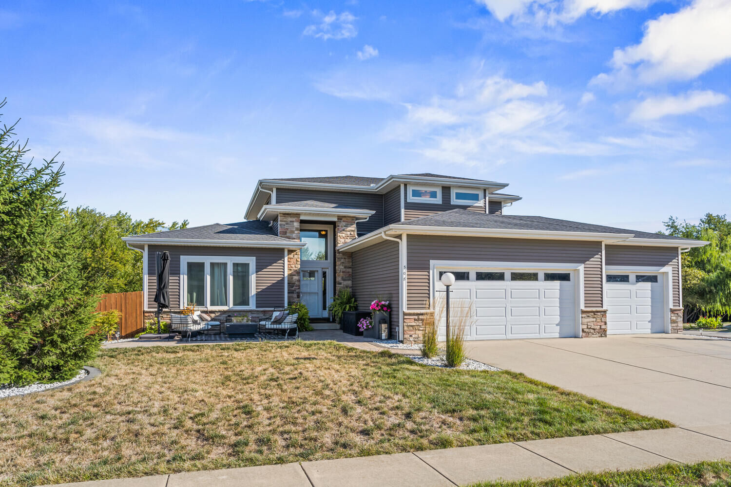 Property Photo:  508 Silver Lake Court  IL 61874 