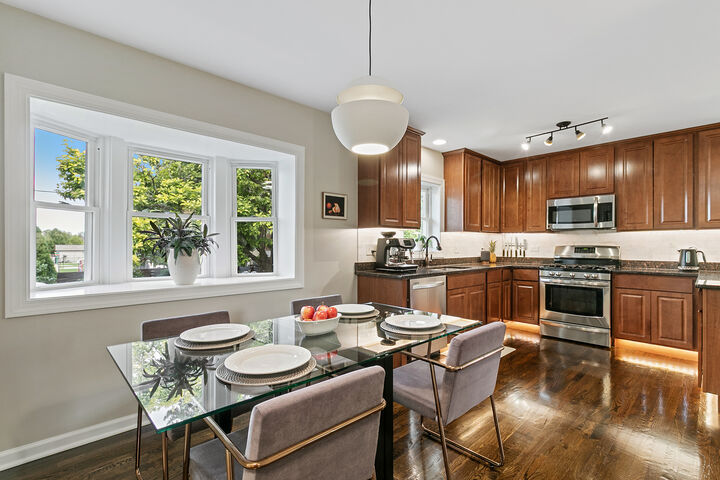 Property Photo: 1855 Ridgeland Avenue IL 60402