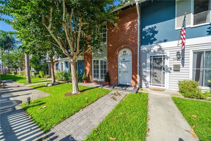 Property Photo: 2612 Del Way B CA 92648
