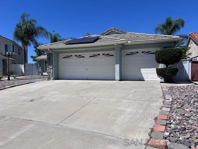 33298 Calle Alfredo  Temecula CA 92592 photo