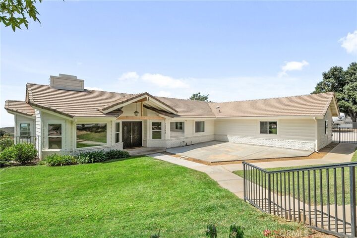 Property Photo:  13288 Oak Crest Drive  CA 92399 