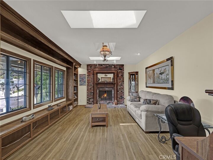 Property Photo:  4458 Avenida Campana  CA 91360 